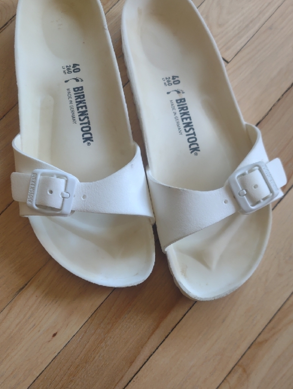 Birkenstock White Single Strap Slide Sandals - Picture 2 of 10